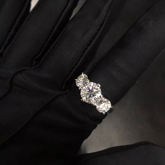 Certified 5ct. t.w. Diamond Three-stone Brilliant Cut Engagement Ring - Picture 6 of 16